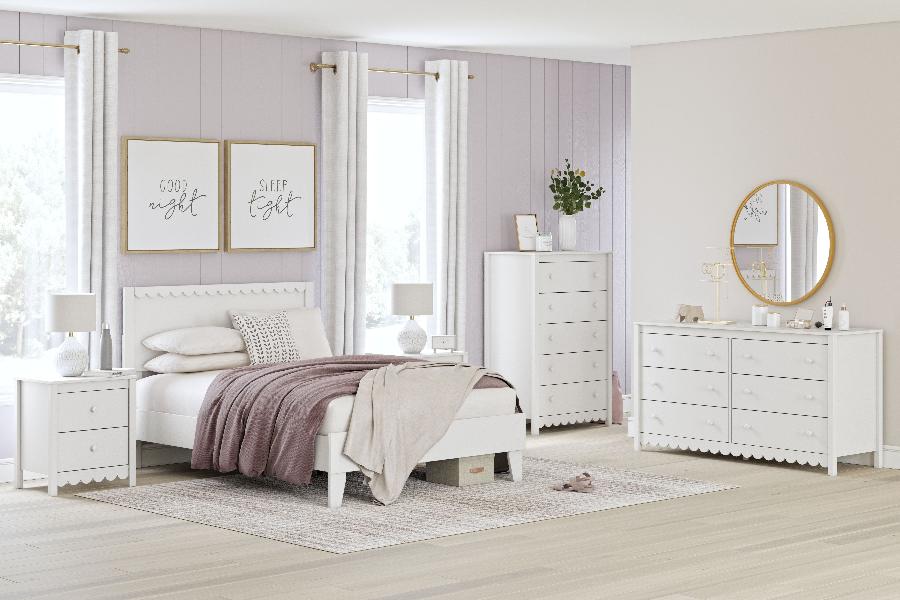 Image of Hallityn - 6 Pc. - Dresser, Chest, Full Panel Platform Bed, 2 Nightstands - White