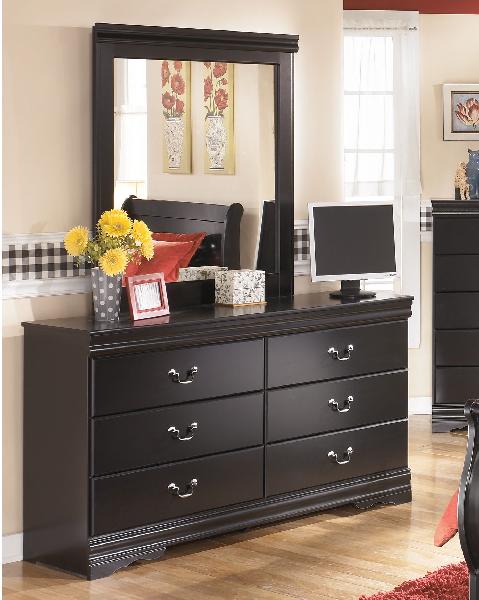 Image of Huey Vineyard - Dresser, Mirror - Black