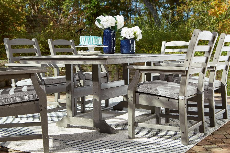 Image of Visola - 7 Pc. - Dining Set with 6 Chairs - Gray