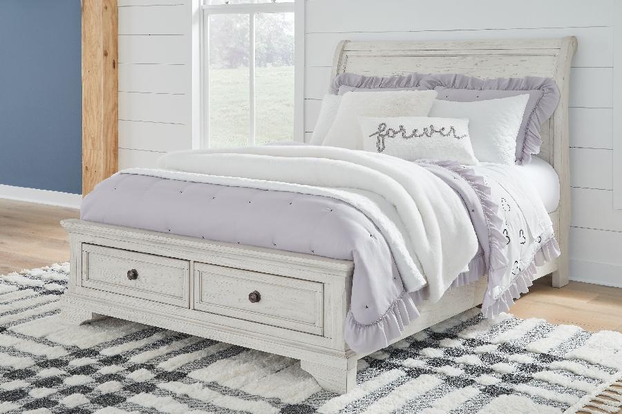 Image of Robbinsdale - Full Sleigh Storage Bed - Antique White