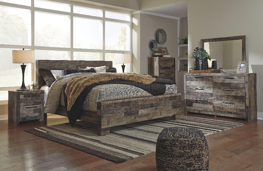 Image of Derekson - 8 Pc. - Dresser, Mirror, Chest, King Panel Bed, 2 Nightstands - Multi Gray