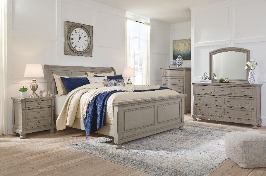 Image of Lettner - Queen Sleigh Bed - 7 Pc. - Dresser, Mirror, Queen Bed, 2 Nightstands - Light Gray