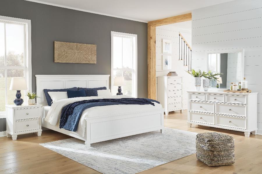 Image of Fortman - 7 Pc. - Dresser, Mirror, King Panel Bed, 2 Nightstands - White