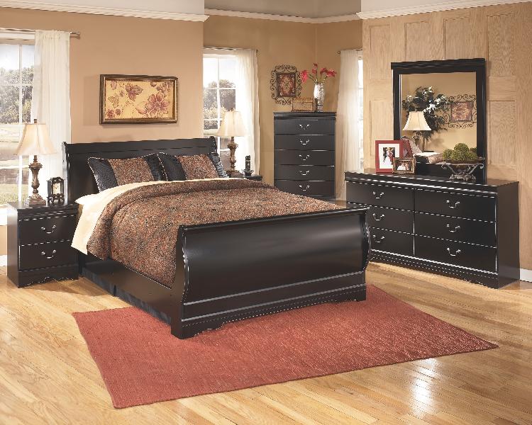 Image of Huey Vineyard - 5 Pc. - Dresser, Mirror, Queen Sleigh Bed - Black