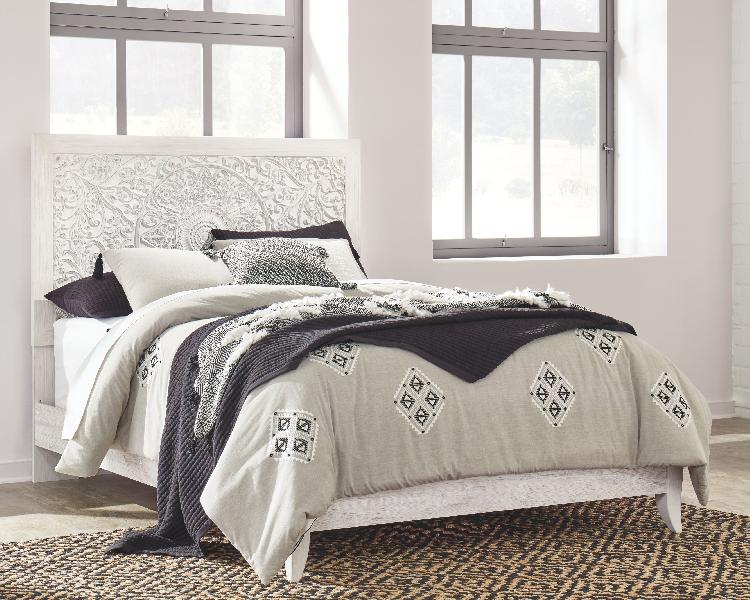 Image of Paxberry - Queen Panel Bed - Whitewash