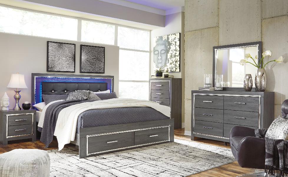 Image of Lodanna - 7 Pc. - Dresser, Mirror, King Panel Bed with 2 Storage Drawers, 2 Nightstands - Gray