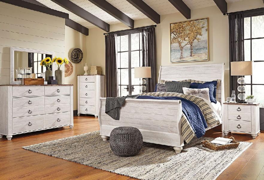 Image of Willowton - 6 Pc. - Dresser, Mirror, Chest, Queen Sleigh Bed - Whitewash