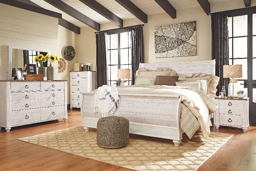 Image of Willowton - 8 Pc. - Dresser, Mirror, Chest, King Sleigh Bed, 2 Nightstands - Whitewash