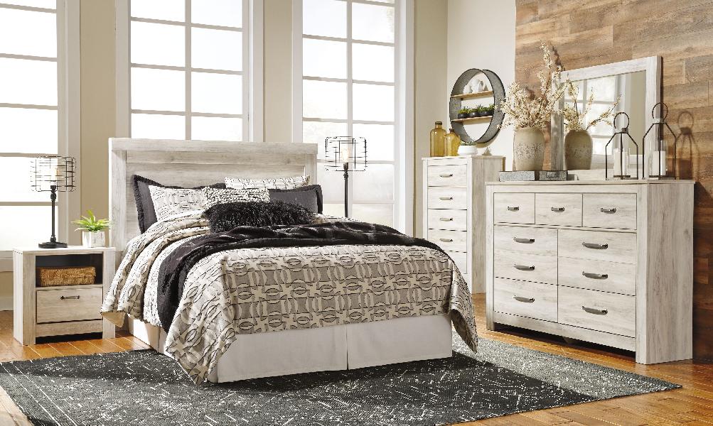 Image of Bellaby - 7 Pc. - Dresser, Mirror, Chest, Queen Panel Headboard with Bolt on Bed Frame, 2 Nightstands - Whitewash
