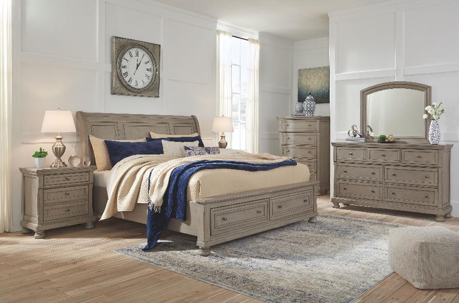 Image of Lettner - 6 Pc. - Dresser, Mirror, Chest, California King Sleigh Bed - Light Gray