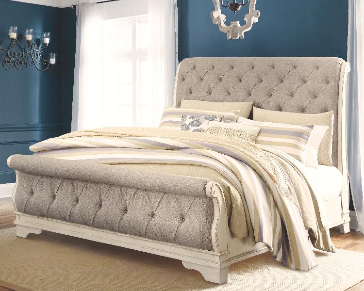 Image of Realyn - Queen Upholstered Sleigh Bed - Two-tone