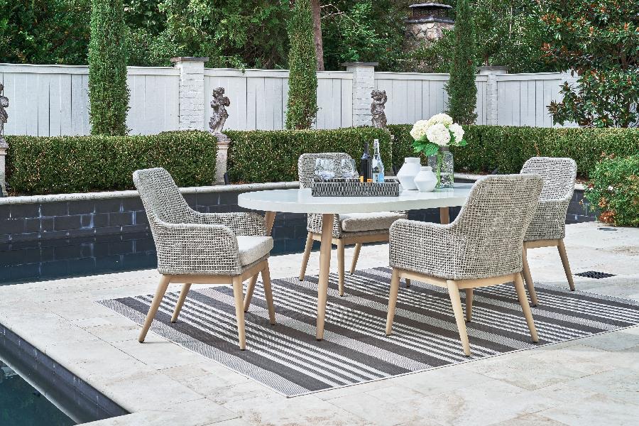 Image of Seton Creek - 5 Pc. - Dining Set - Gray