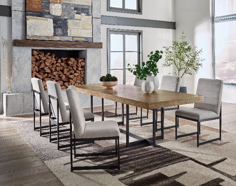 Image of Tomtyn - 7 Pc. - Rectangular Dining Extension Table, 6 Side Chairs - Light Brown