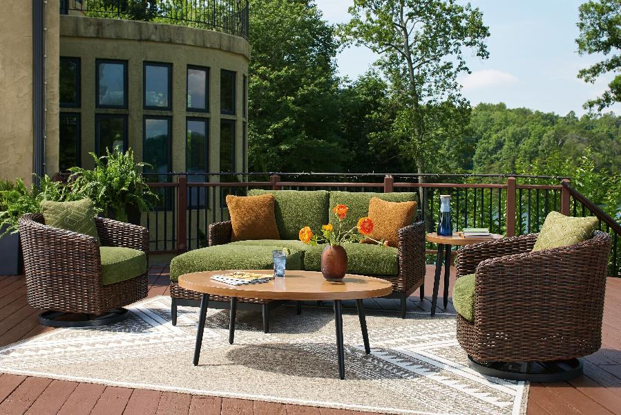 Image of Horizon Hall - 6 Pc. - Lounge Set With Loveseat - Brown / Green
